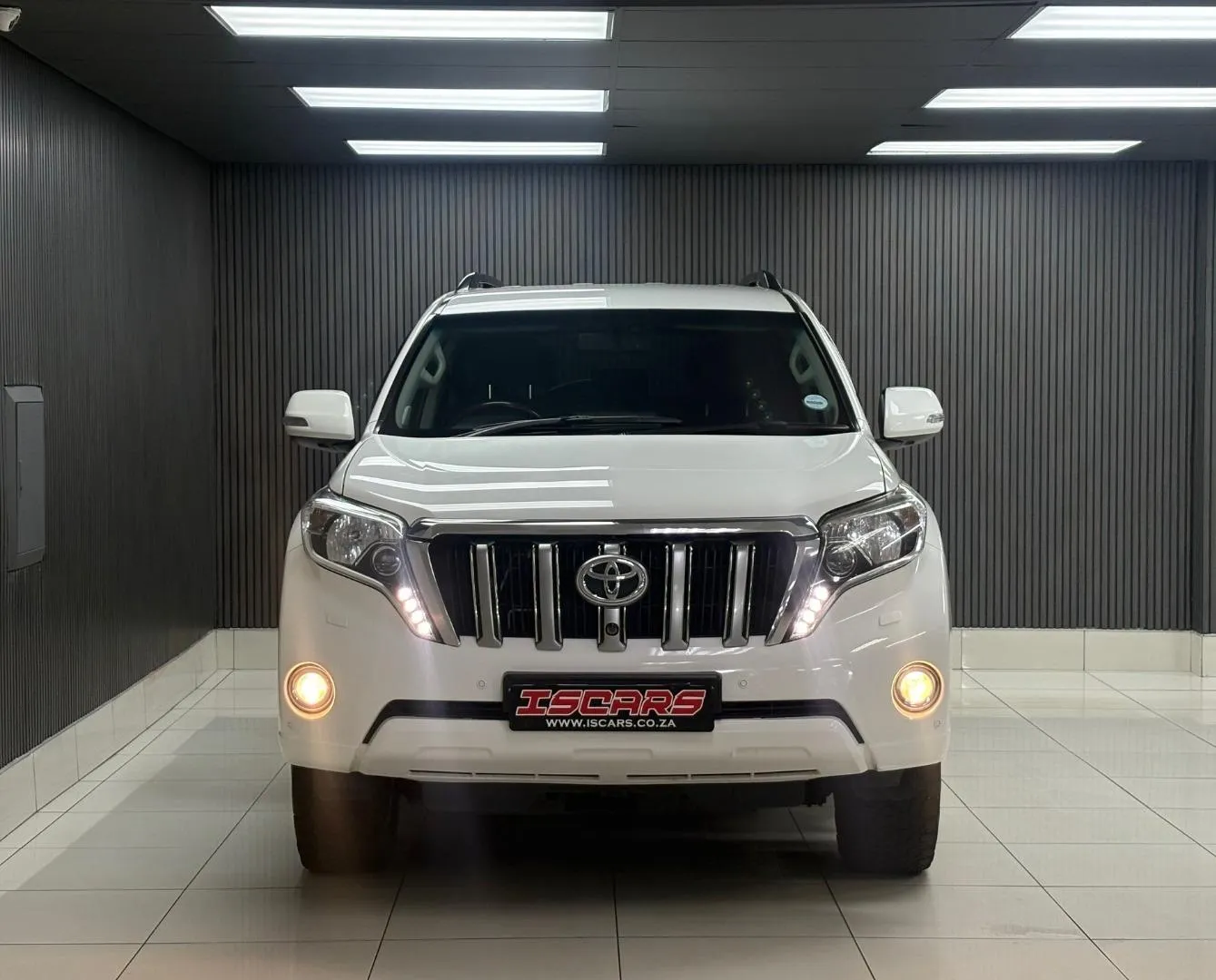 2015 Toyota Land Cruiser Prado 3.0DT VX, photo 2 of 12
