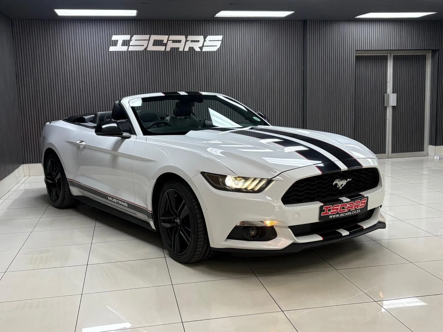 2016 Ford Mustang 2.3T Convertible Auto, photo 4 of 11