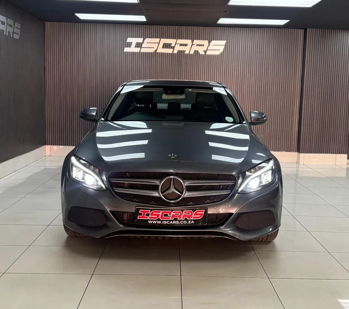 2017 Mercedes-Benz C-Class C200 Avantgarde Auto, photo 2 of 10