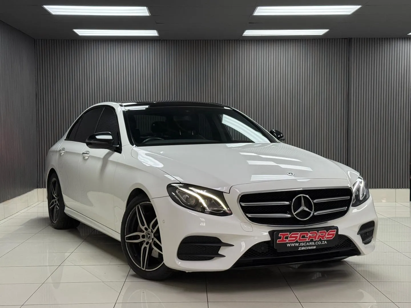 2018 Mercedes-Benz E-Class E250 AMG Line, photo 3 of 13