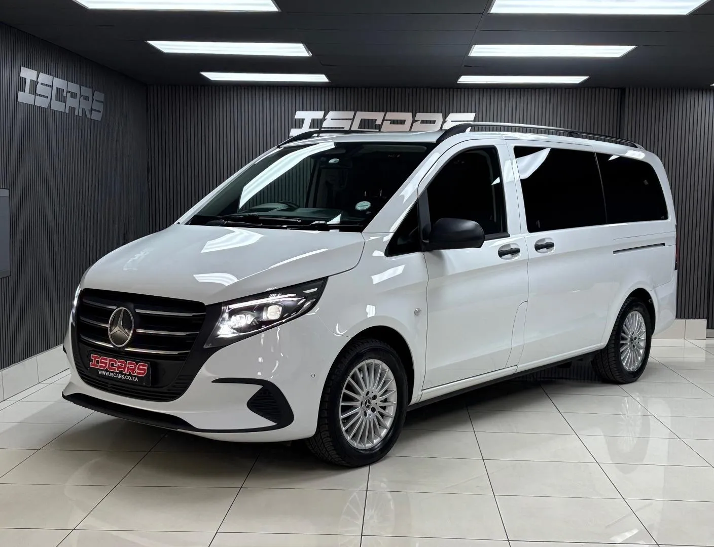 2025 Mercedes-Benz Vito 119 CDI Tourer Select, photographed in the Iscars studio